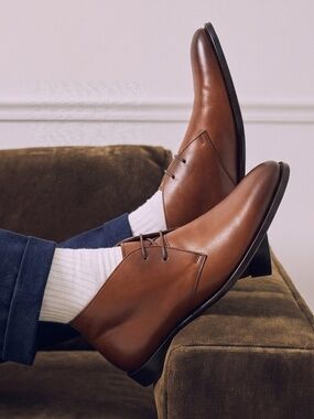 Premium Leather Brown Chukka Boots, Mens Lace-up Ankle Boots, Hand-Stitched Sole
